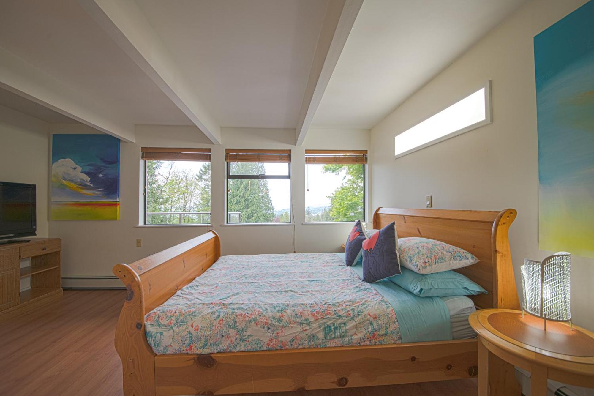 Seymour Private Bedroom, Ensuite Bathroom With Shared Pool, Hot Tub With Views นอร์ทแวนคูเวอร์ ภายนอก รูปภาพ