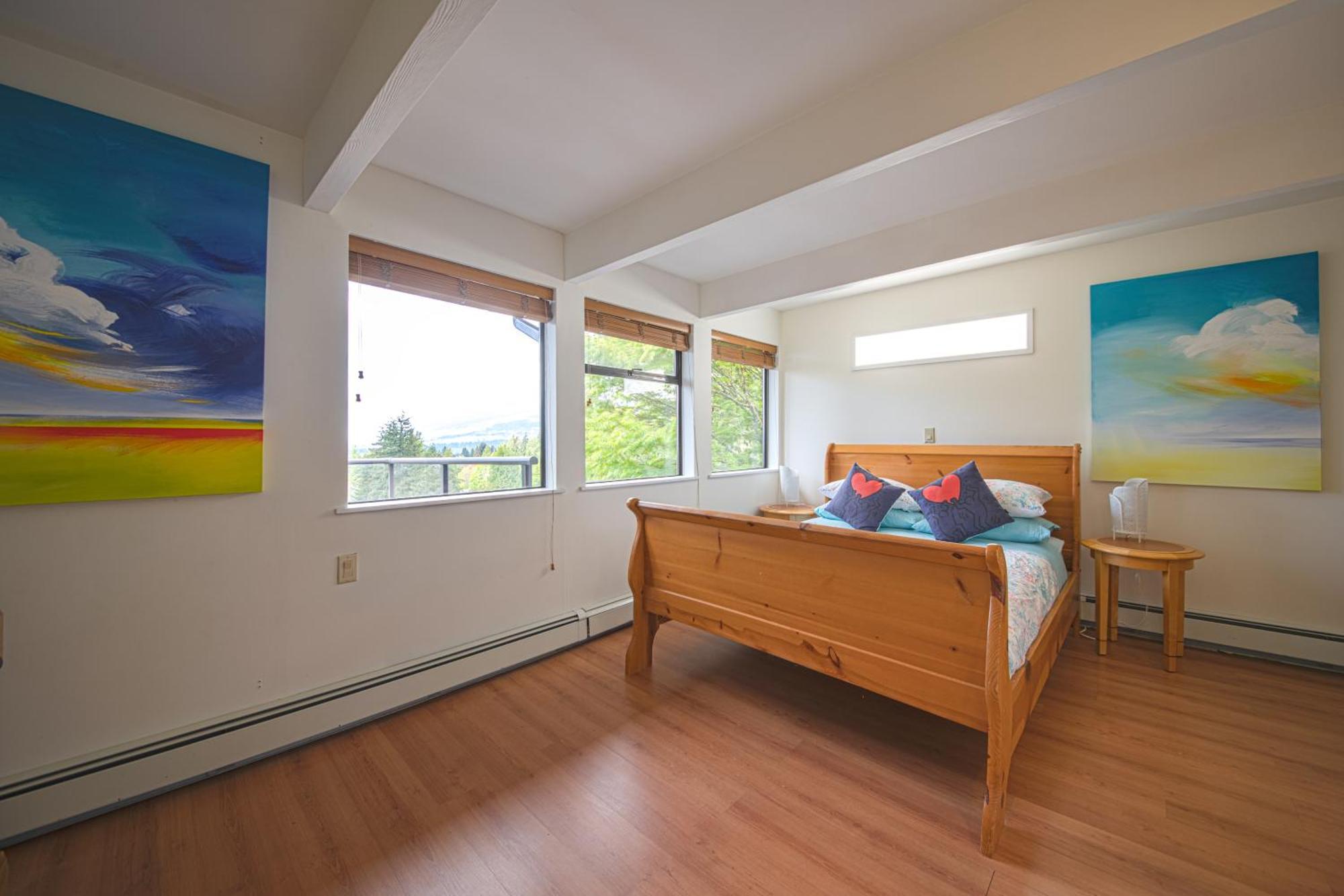 Seymour Private Bedroom, Ensuite Bathroom With Shared Pool, Hot Tub With Views นอร์ทแวนคูเวอร์ ภายนอก รูปภาพ